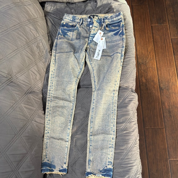 Jeans - Picture 1 of 3